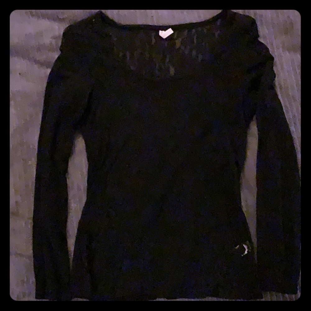 Woman’s long sleeve lace top